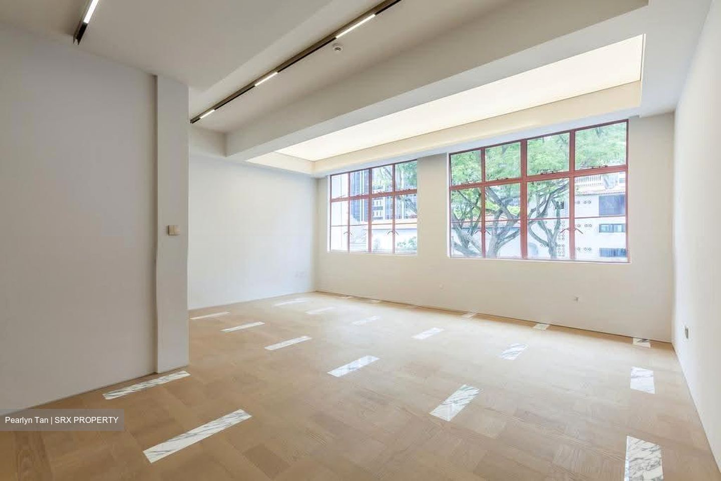 Amoy Street (D1), Office #630593961
